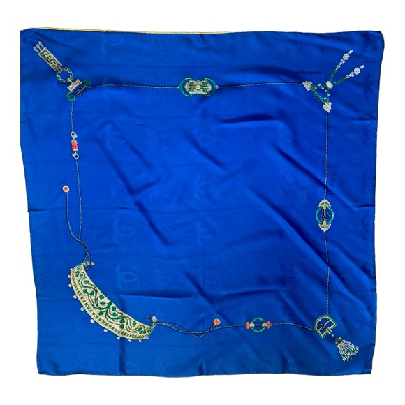 Cartier Scarf - Picture 3 of 14